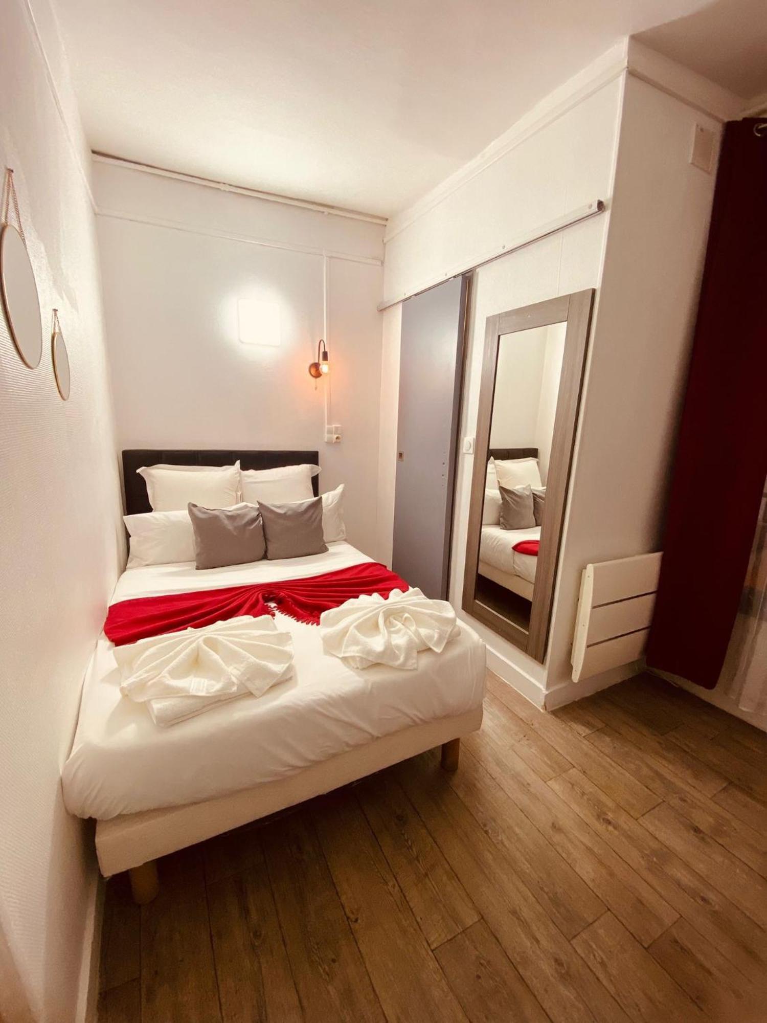 Tweepersoonskamer met Gedeeld Toilet
